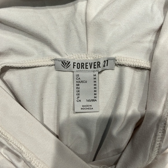 Forever21 thin pullover - Picture 3 of 3